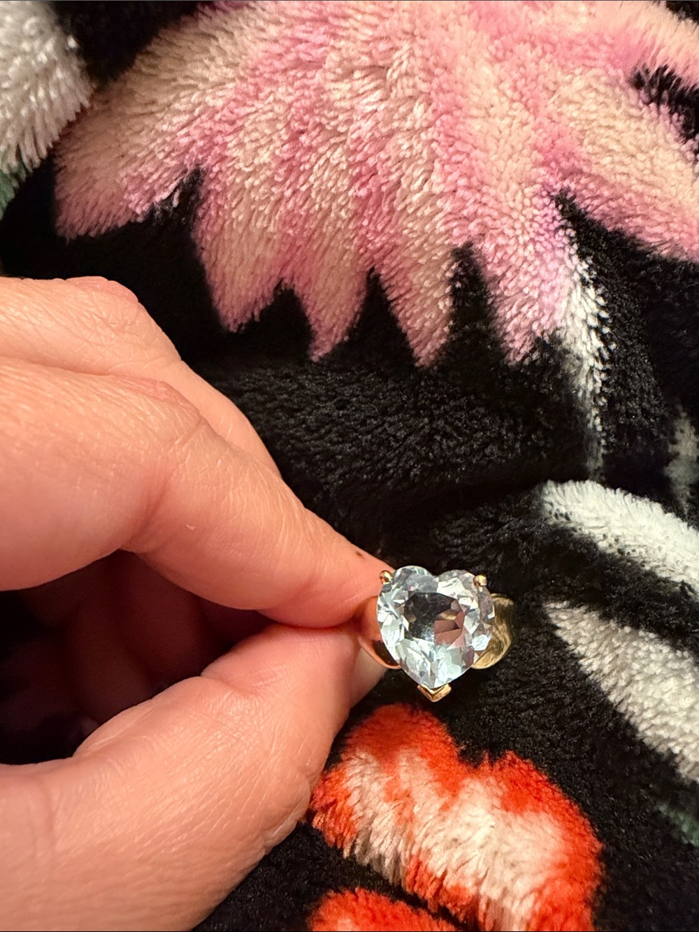 Gold Heart Ring with Topaz Faceted Stone - Women's Accessory